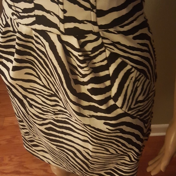 Black and white zebra print strapless dress - Picture 3 of 6